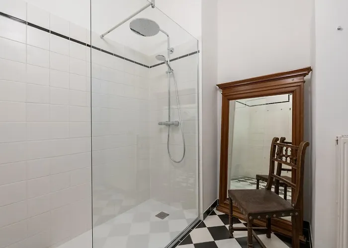 Urban 1br Near Metro